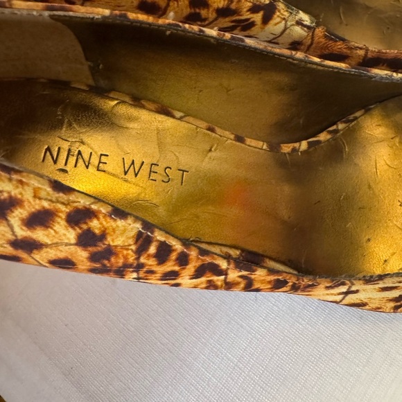 Nine West Leopard Print Peep Toe Heels Size 6 Fast Shipping - Picture 6 of 13